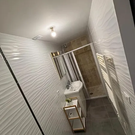 Spacieuse Avec Piscine Privee A