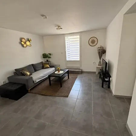 Spacieuse Avec Piscine Privée à Villa Montpellier